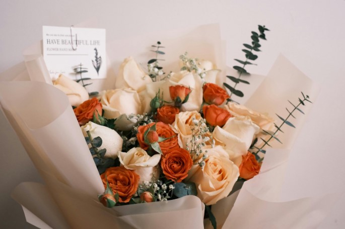 Why Gifting Flowers in a Box Feels More Special